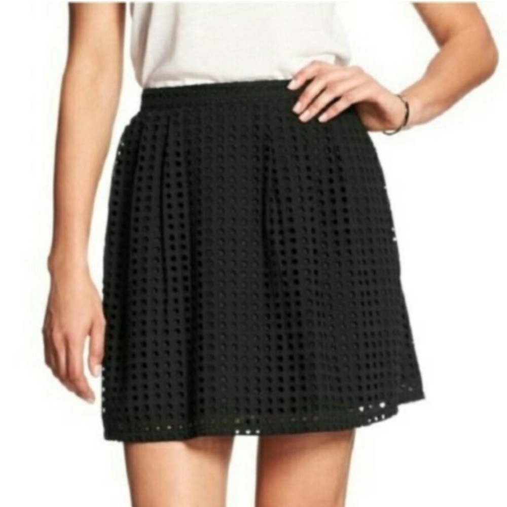 Banana Republic Eyelet Skirt, size 4